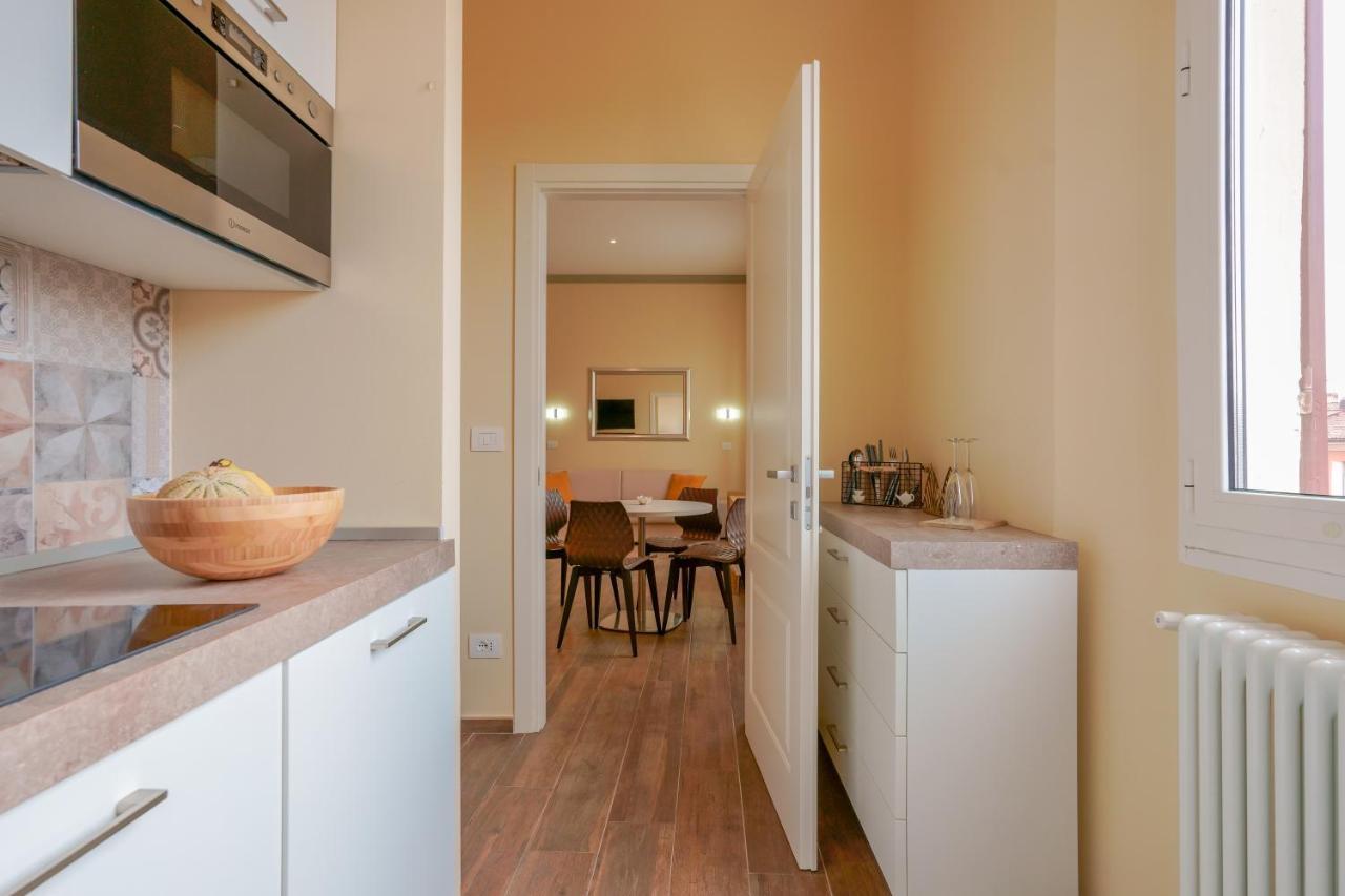 Attico Di Via D'Azeglio Bed & Breakfast Bologna Eksteriør bilde